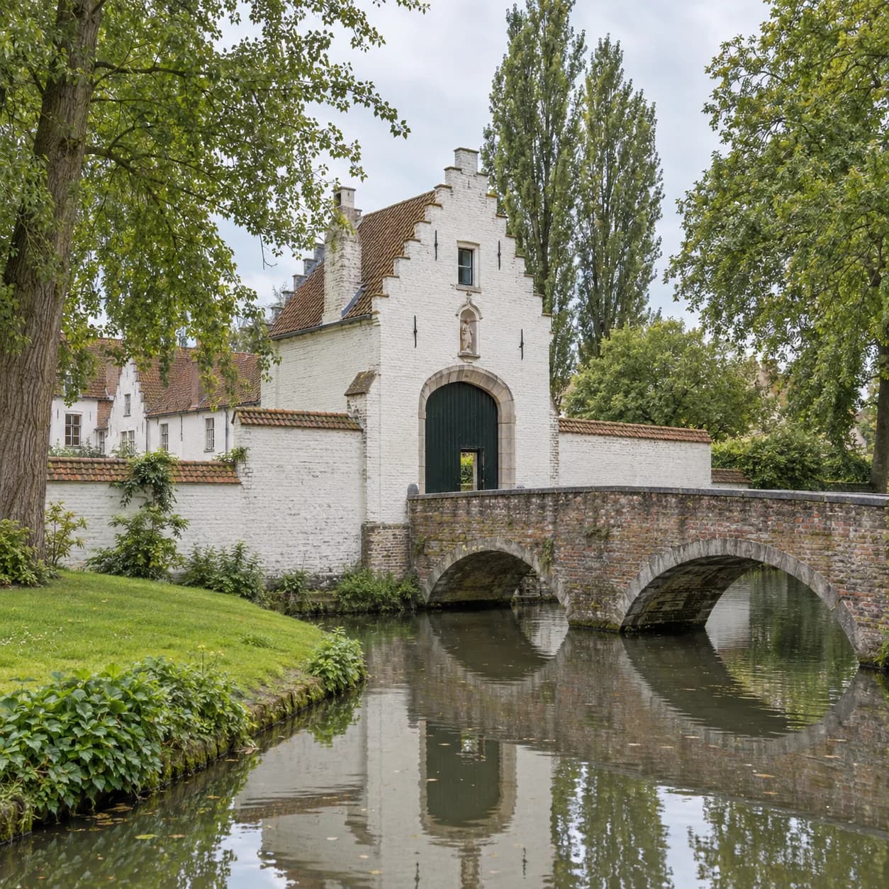 Photo réaliste: Coloriage de la Belgique : pont sur le canal